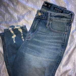 Hollister High Rise Mom Jean